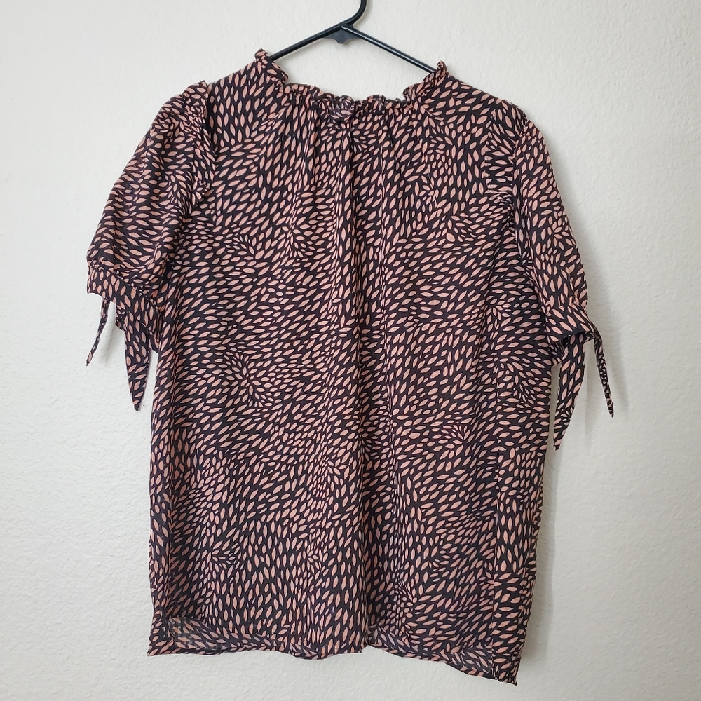 Who What Wear Contemporary Floral Pattern Blouse